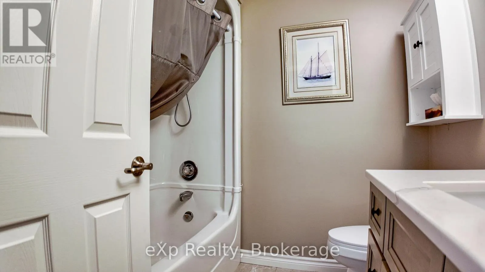 405 - 203 MCNAB STREET, #405