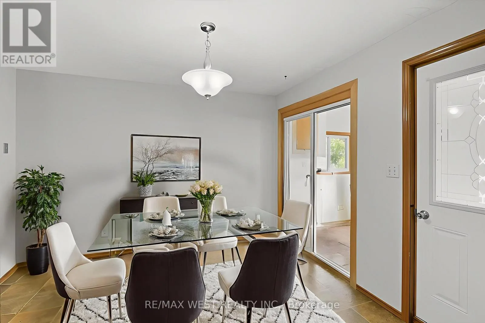 816 BREALEY DRIVE