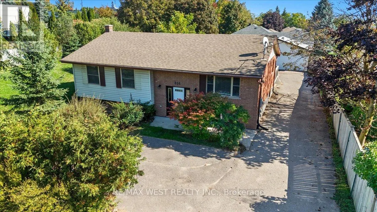 816 BREALEY DRIVE
