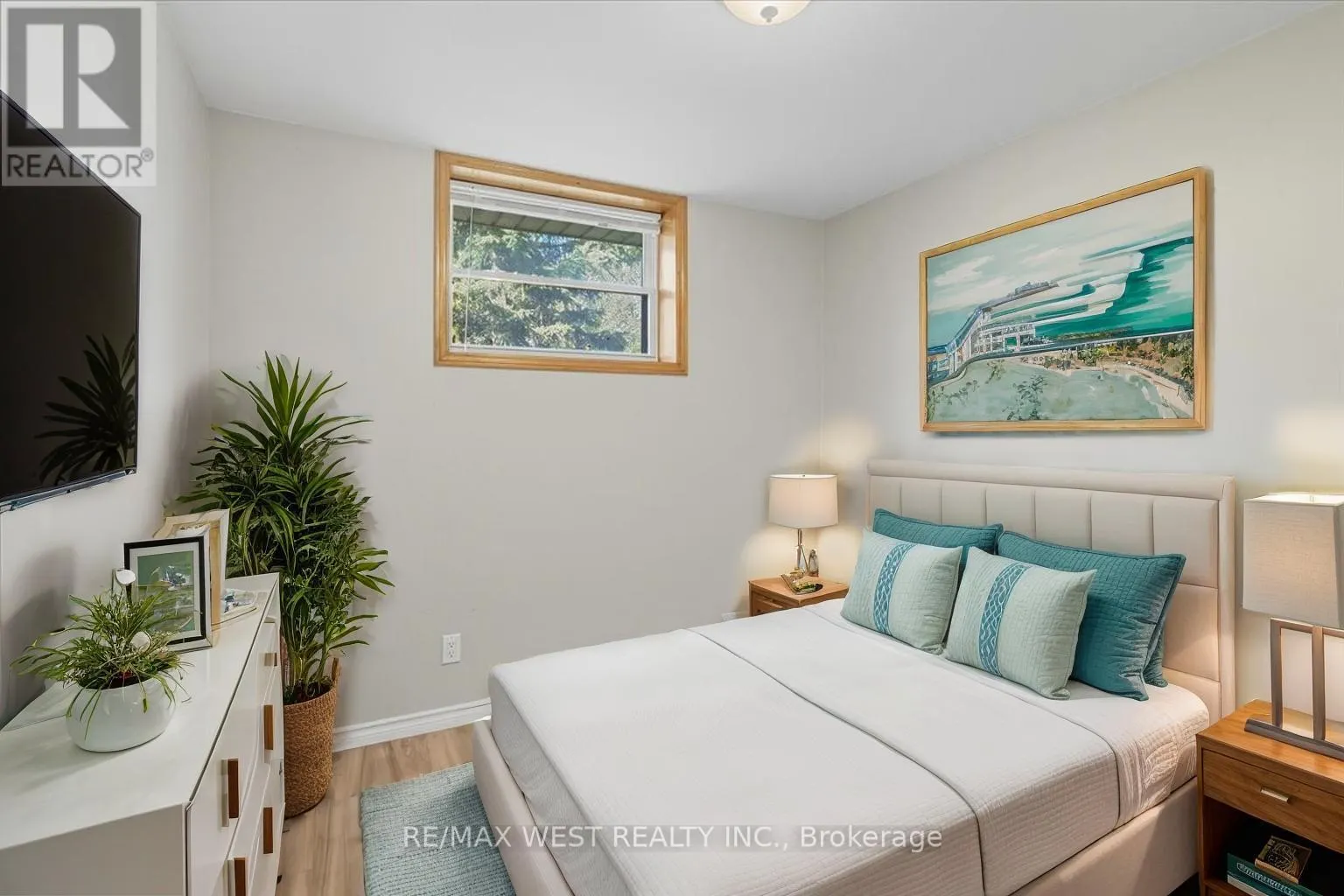 816 BREALEY DRIVE