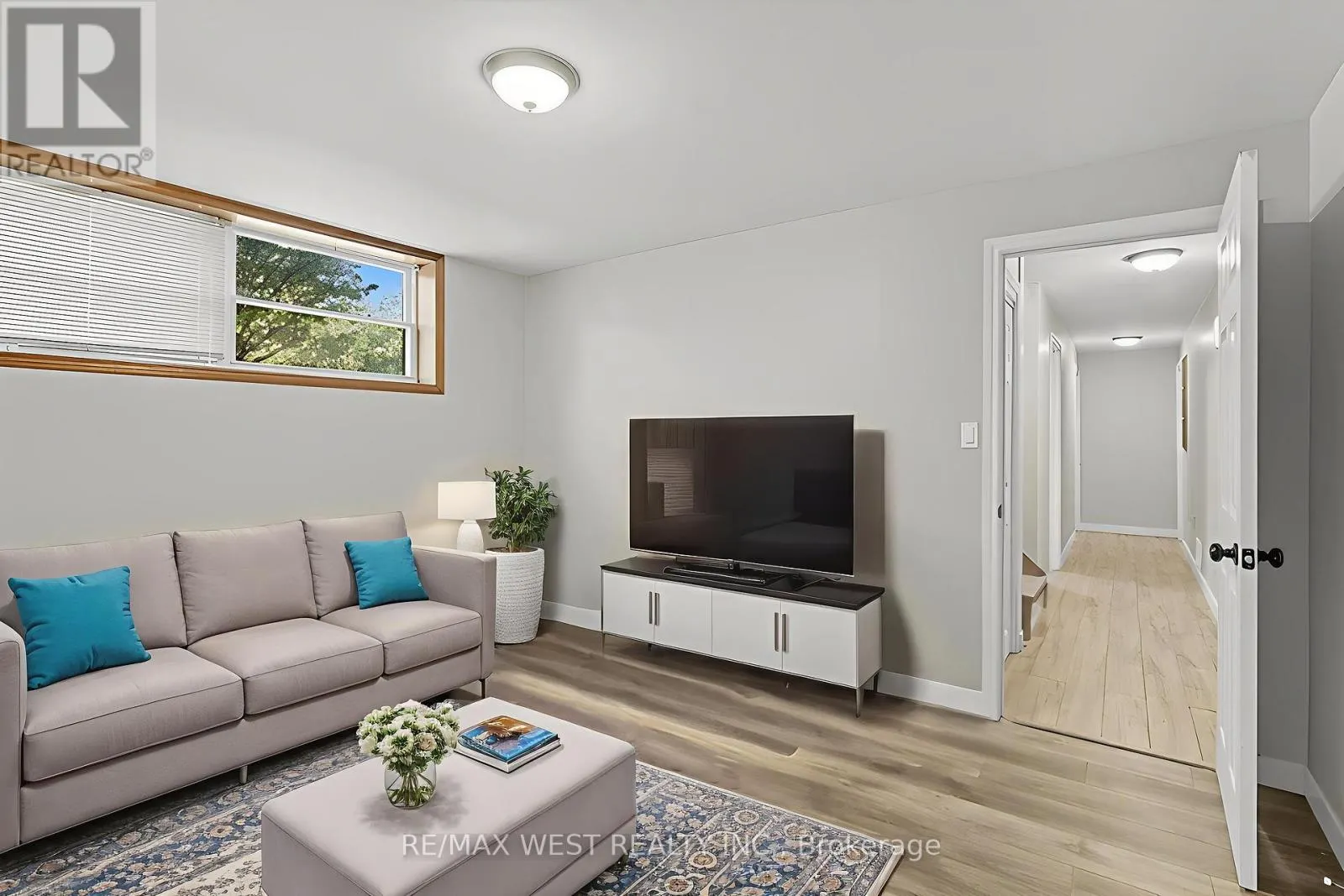 816 BREALEY DRIVE