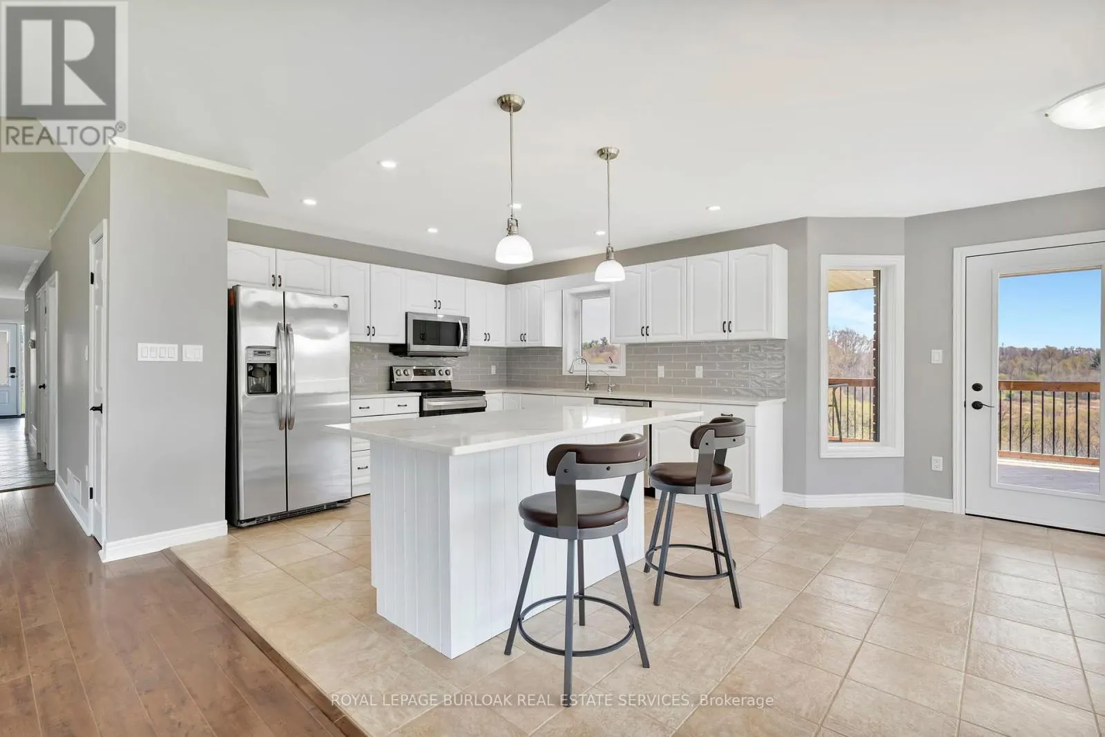 70 GOVERNORS ROAD E