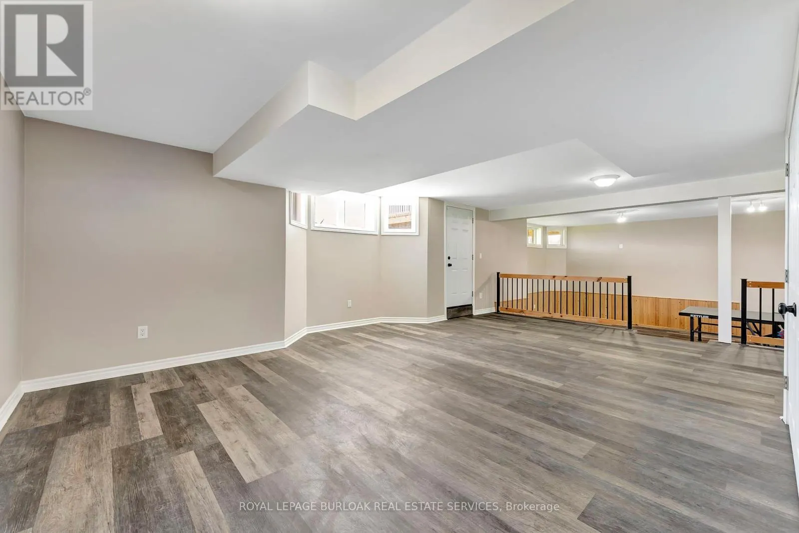 70 GOVERNORS ROAD E