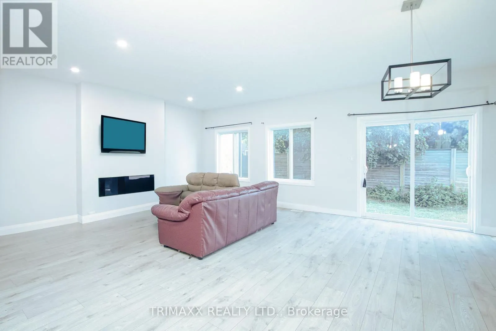 127 MARCONI COURT