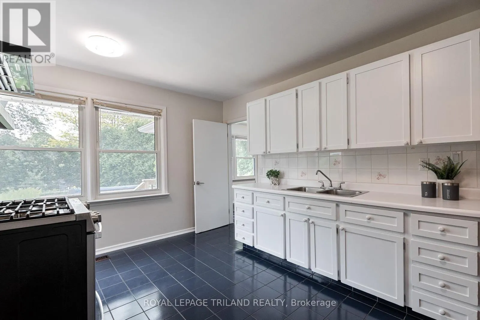1631 KATHRYN DRIVE