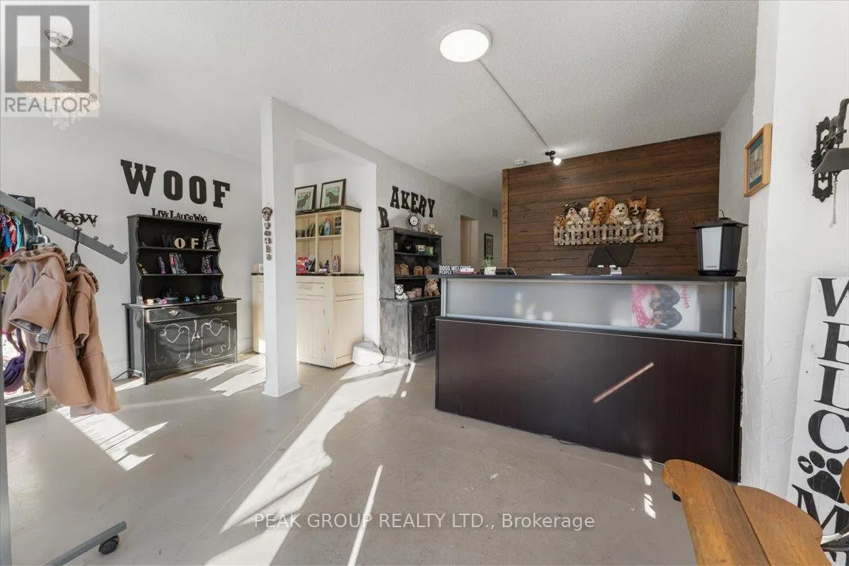 4386 DRUMMOND ROAD