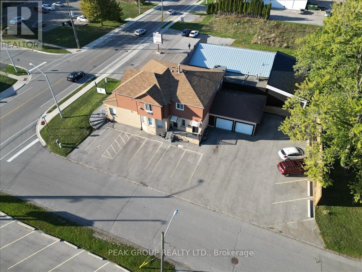 4386 DRUMMOND ROAD