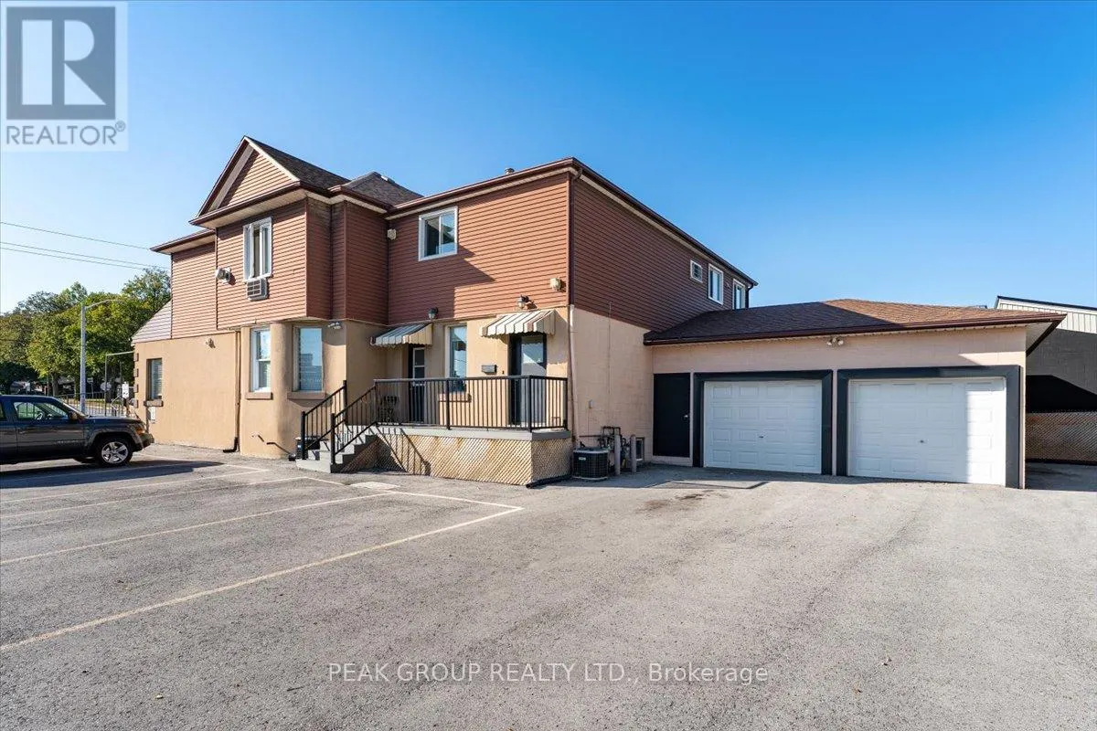 4386 DRUMMOND ROAD