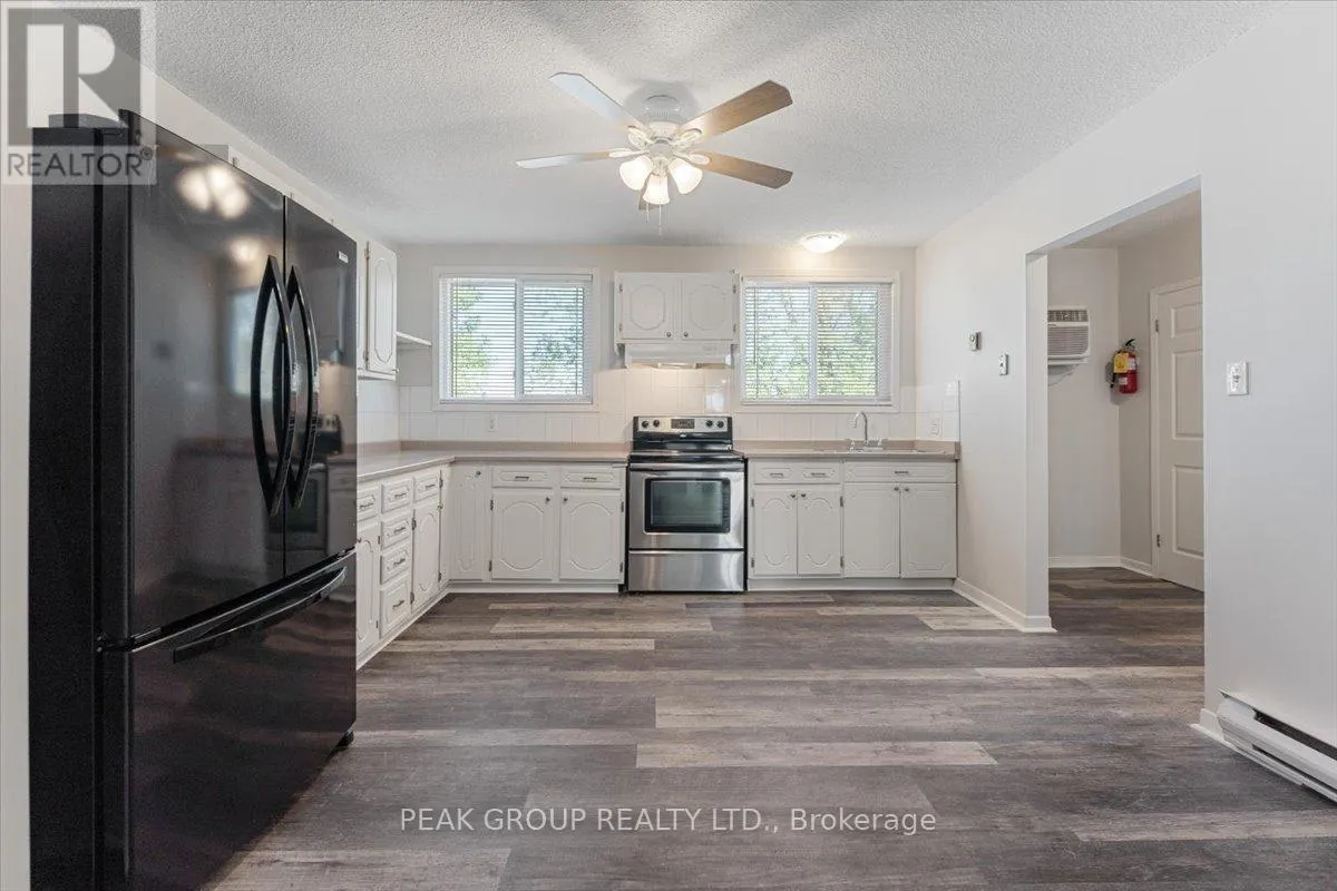 4386 DRUMMOND ROAD