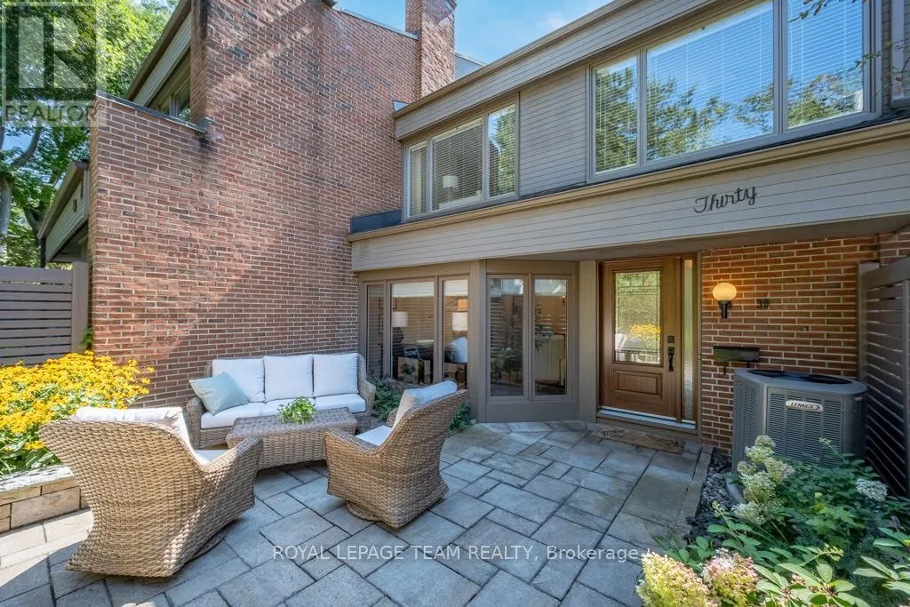 30 BELVEDERE CRESCENT