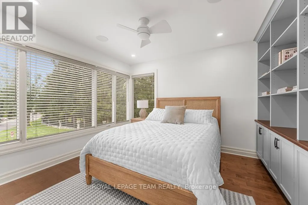 30 BELVEDERE CRESCENT