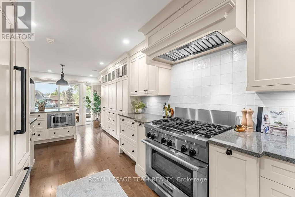 30 BELVEDERE CRESCENT