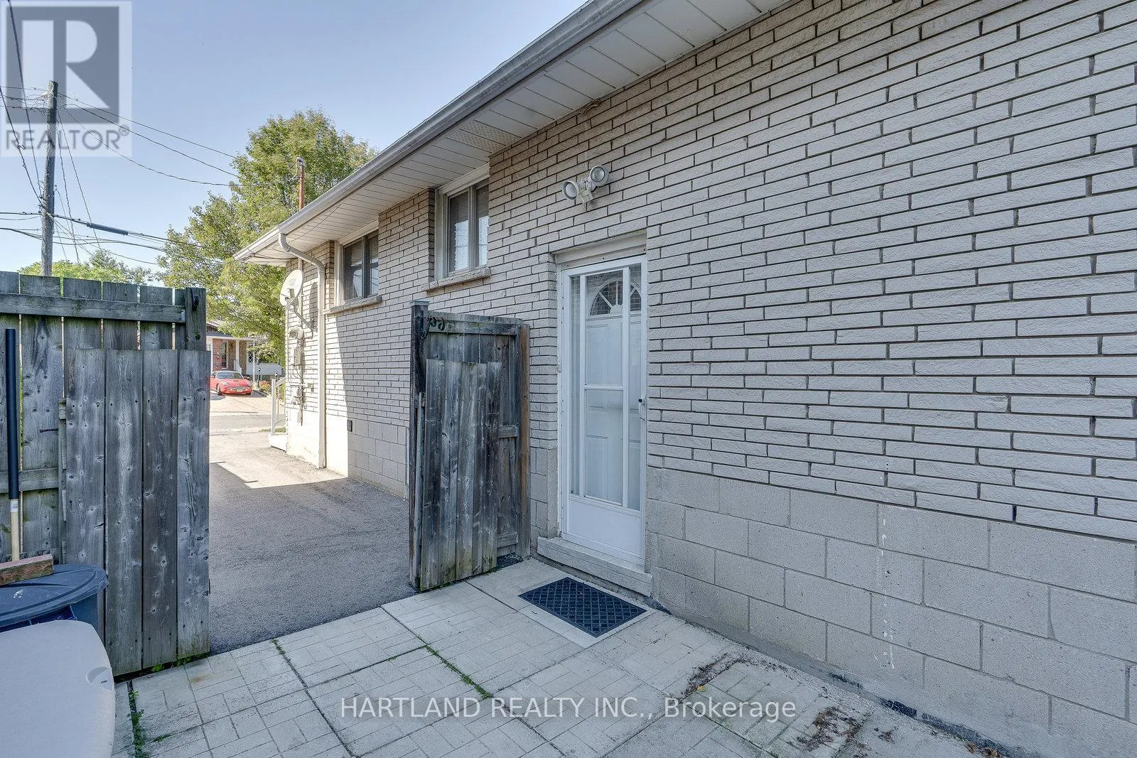 11 MAITLAND AVENUE