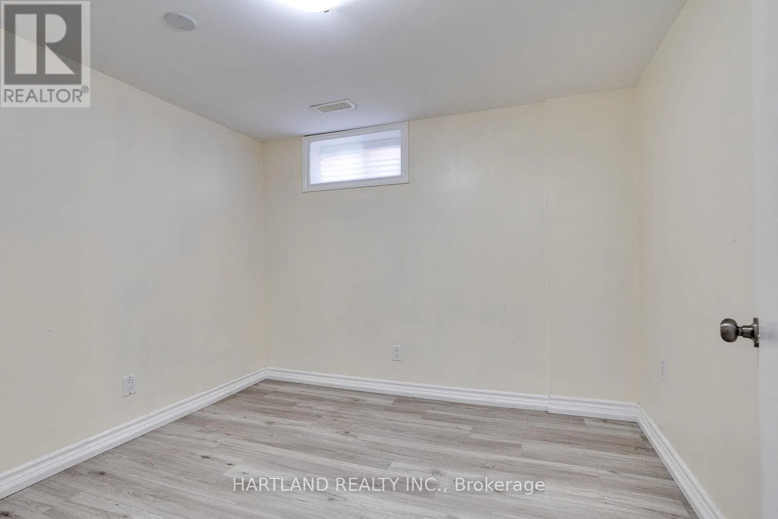 11 MAITLAND AVENUE