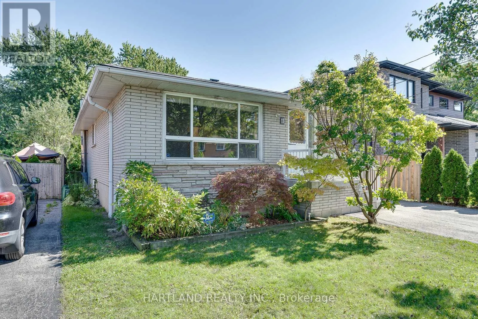 11 MAITLAND AVENUE