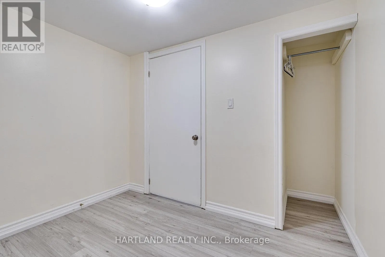 11 MAITLAND AVENUE