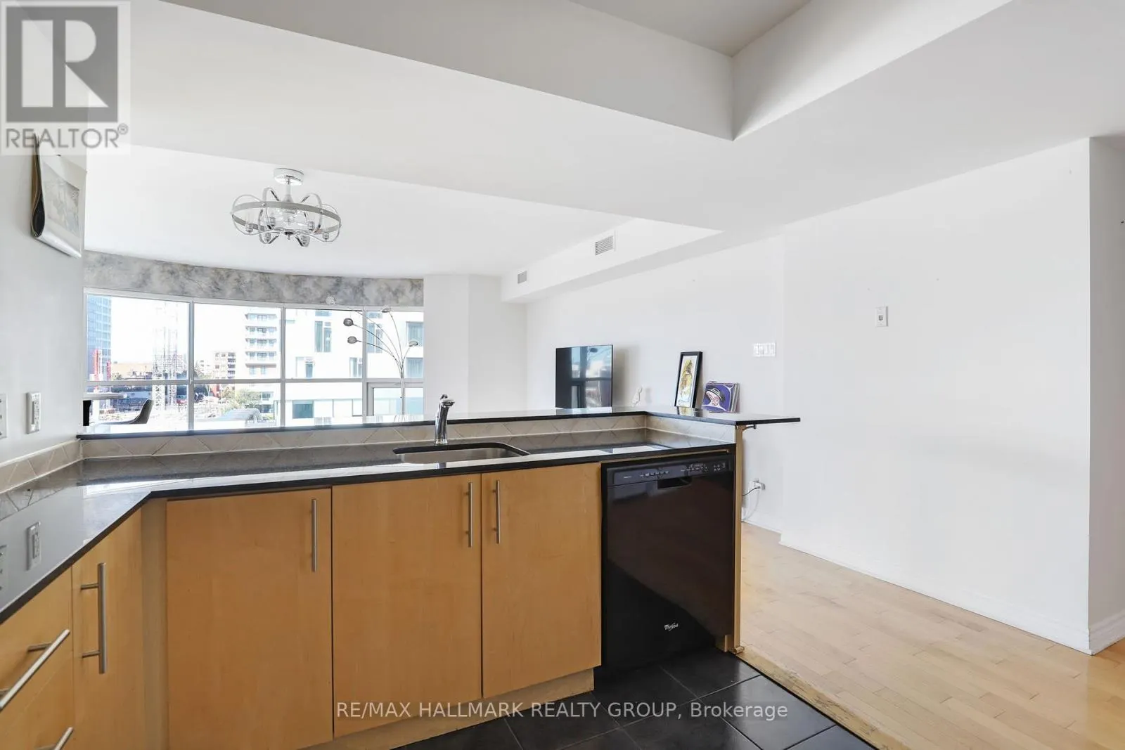 504 - 200 RIDEAU STREET
