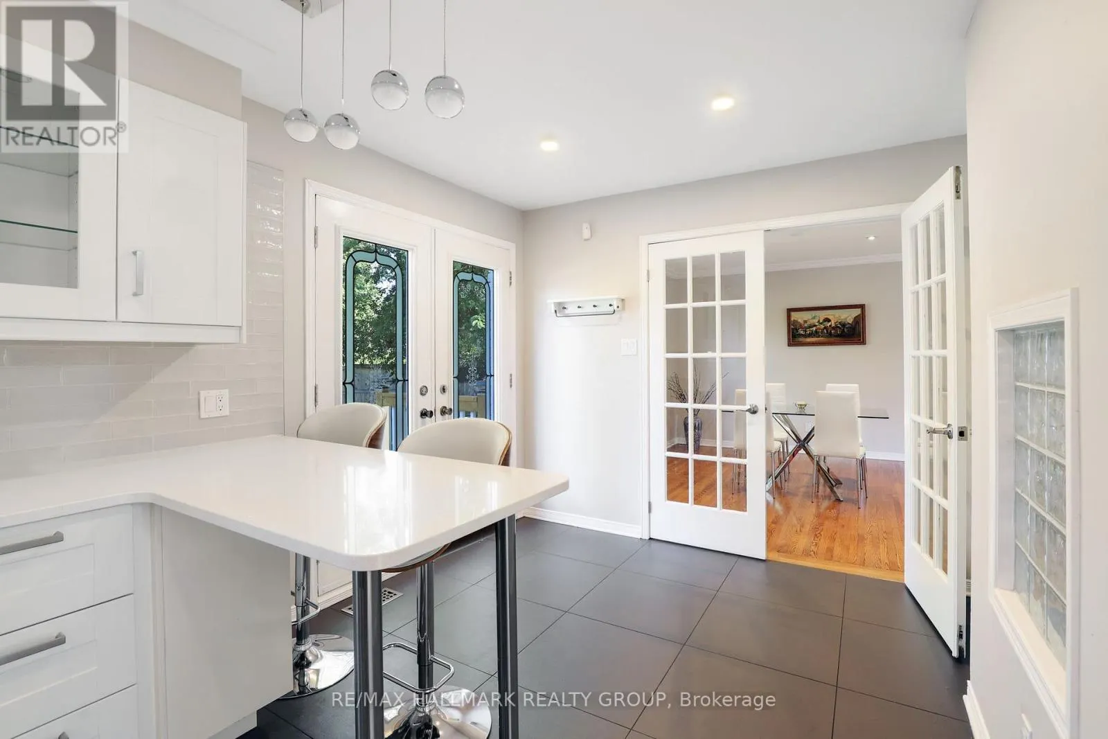 3062 UPPER OTTERSON PLACE
