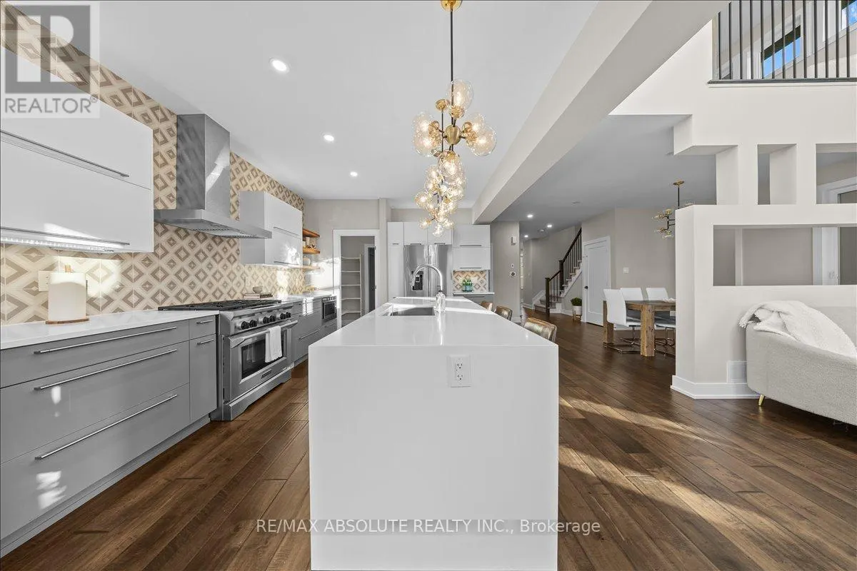 332 HALIBURTON HEIGHTS