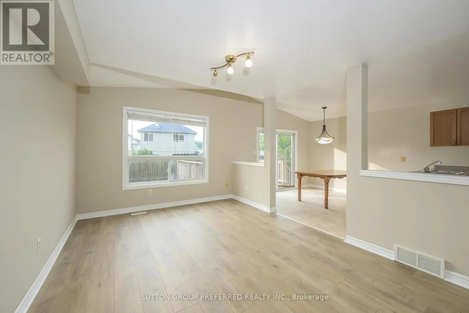 1605 MICKLEBOROUGH COURT