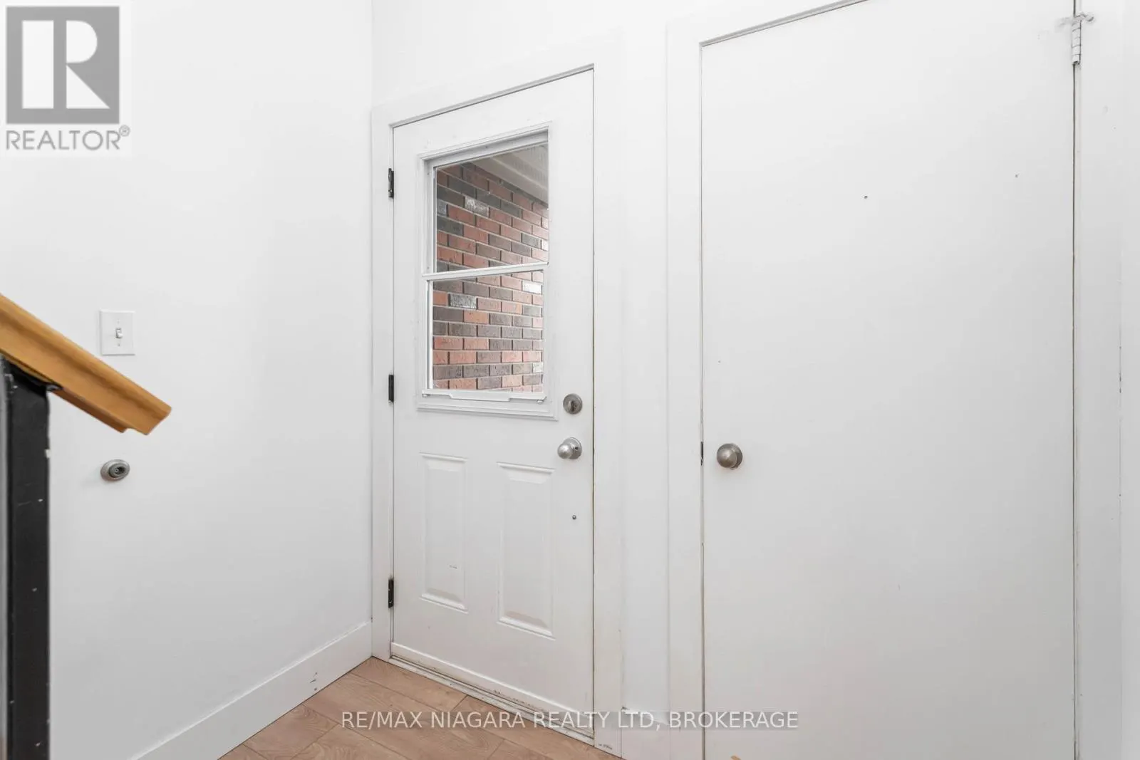 112 - 100 BROWNLEIGH AVENUE, #112