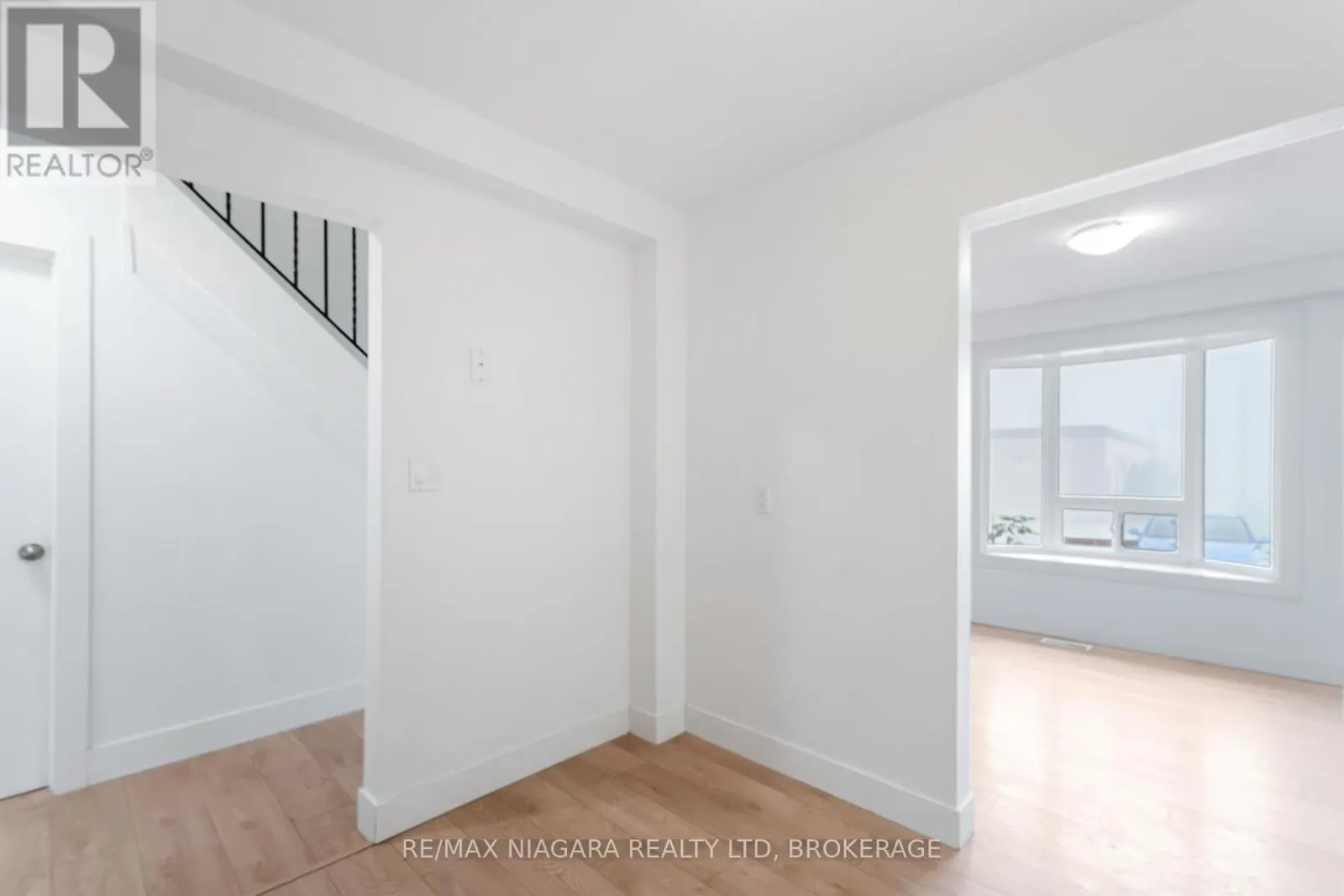 112 - 100 BROWNLEIGH AVENUE, #112