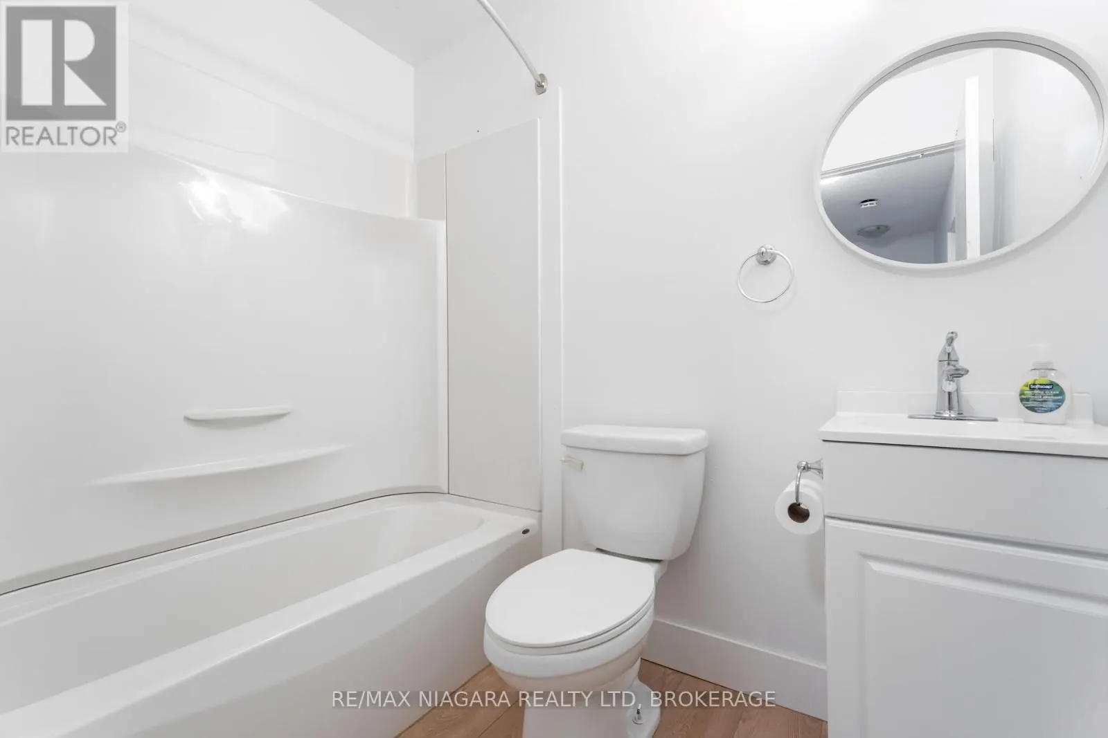 112 - 100 BROWNLEIGH AVENUE, #112