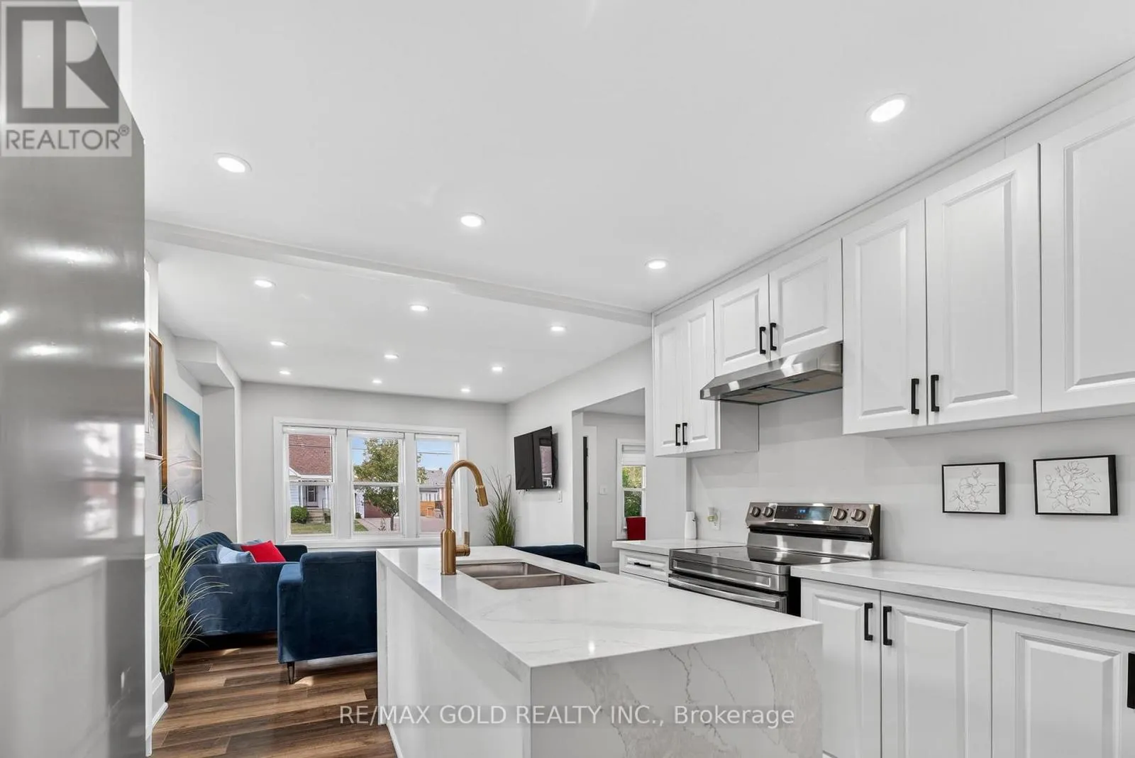 3 WARDROPE AVENUE