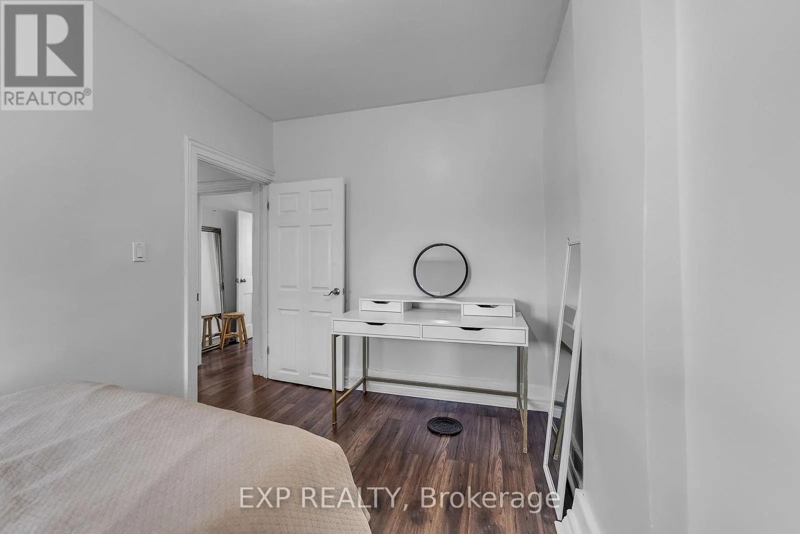 130 JOHN STREET S