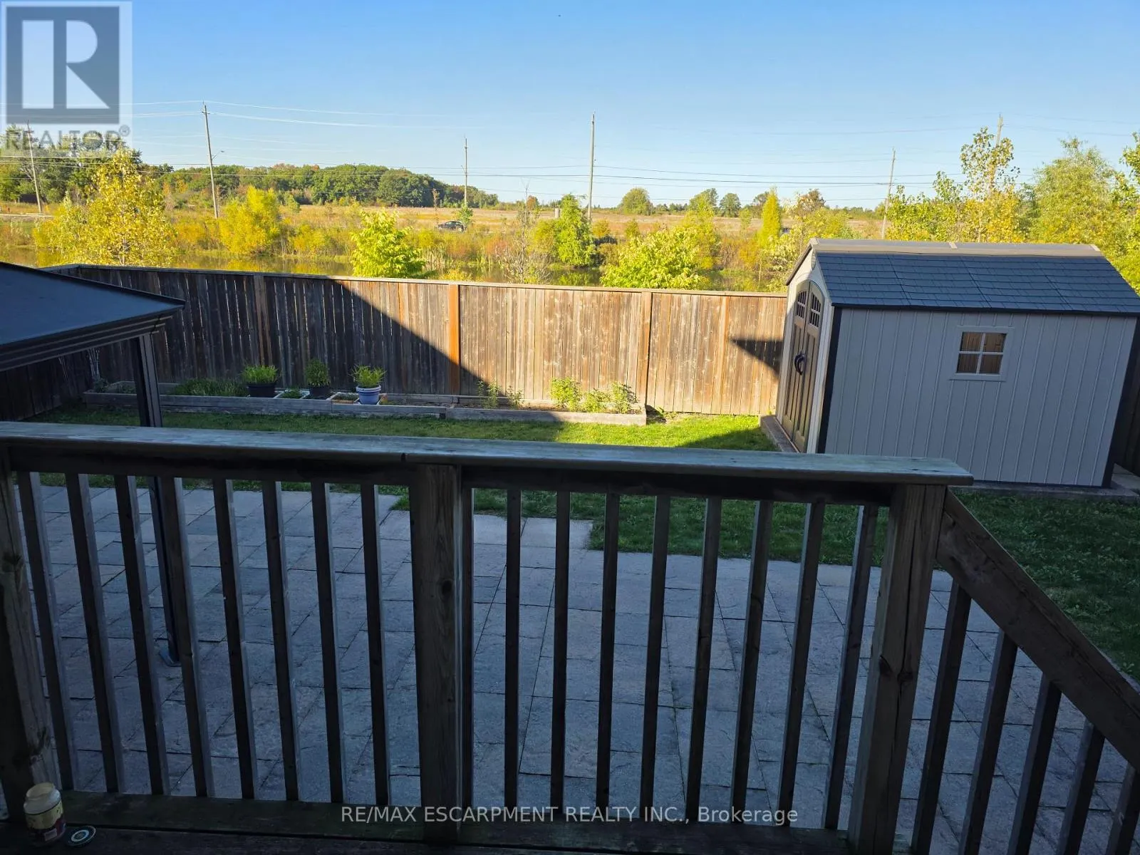 83 BOULDER CRESCENT