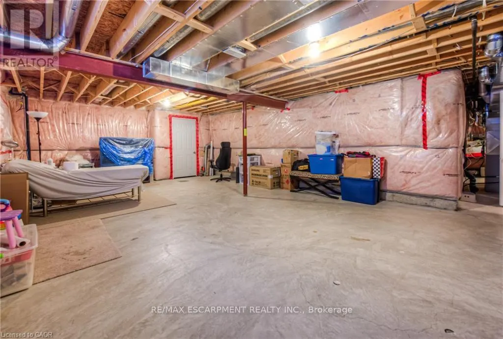 83 BOULDER CRESCENT
