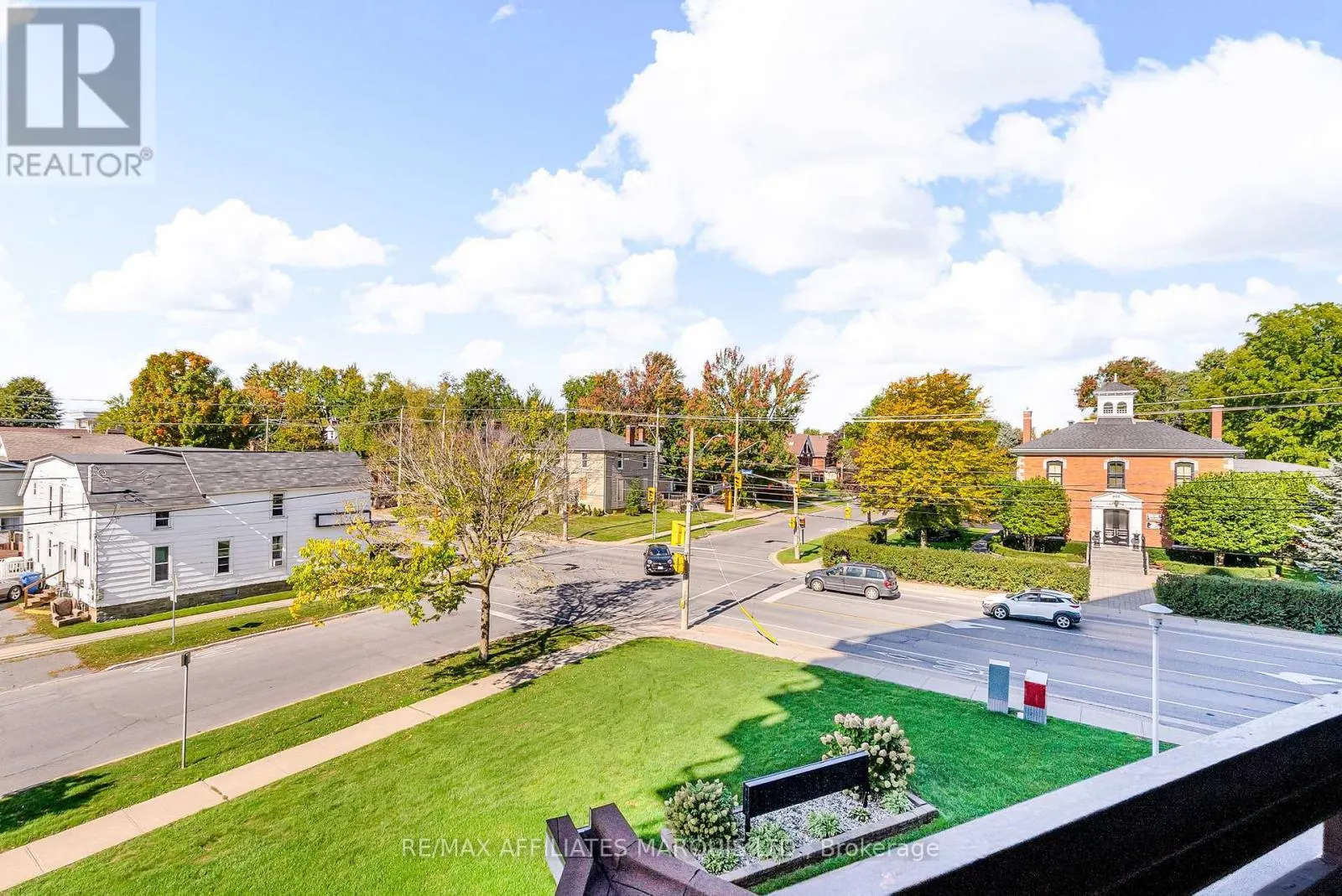 302 - 308 SECOND STREET E