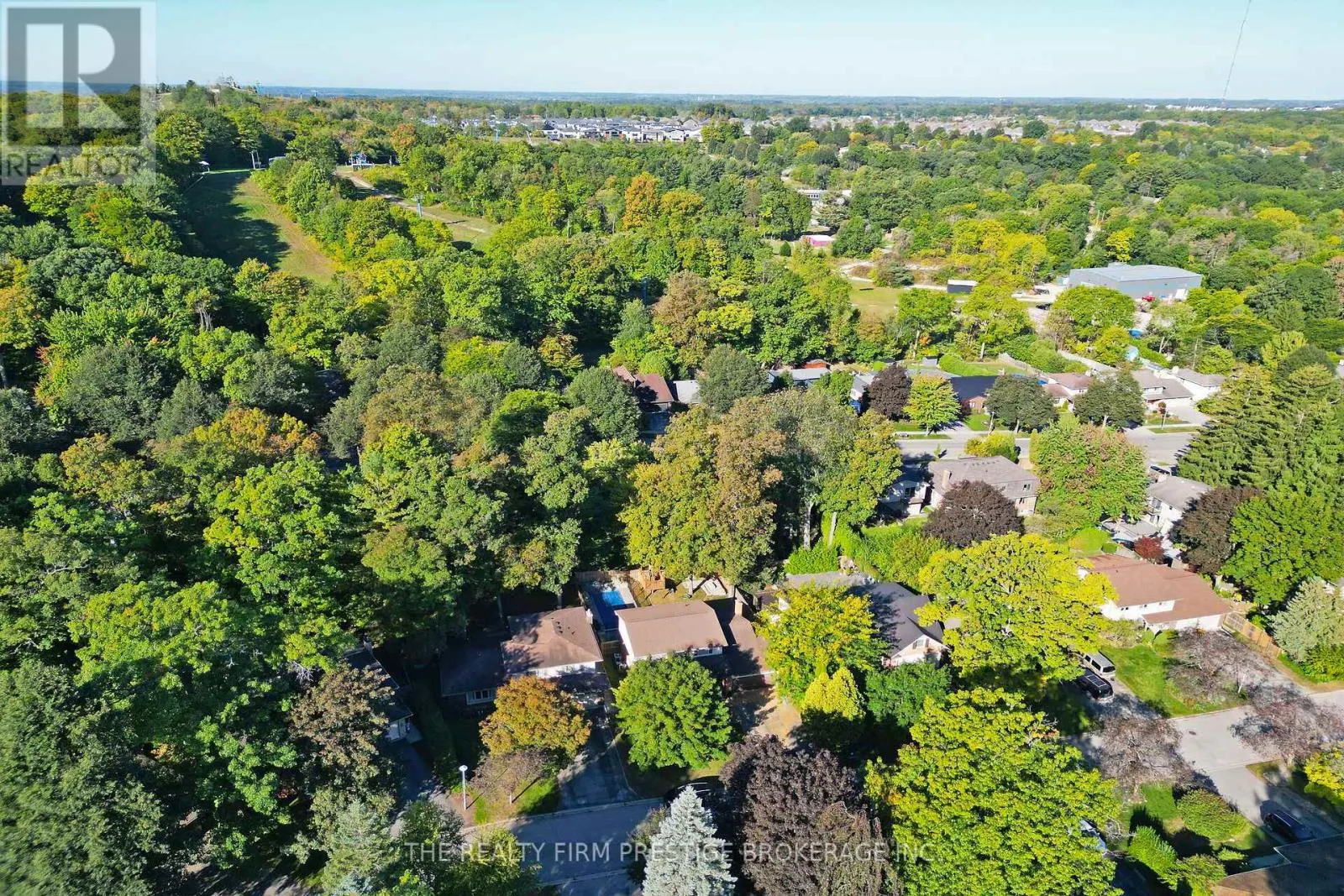 15 ROCKFORD CRESCENT