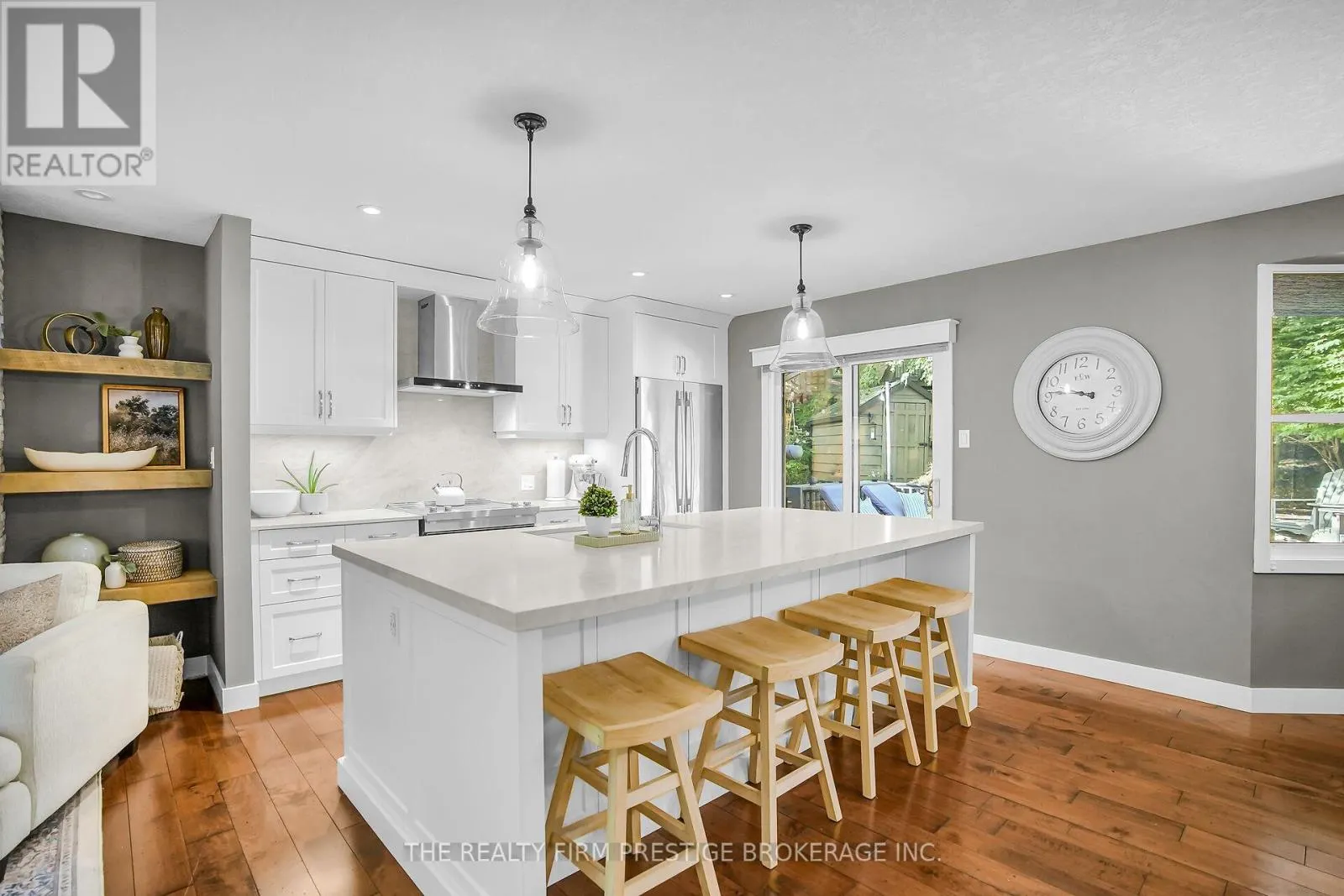 15 ROCKFORD CRESCENT