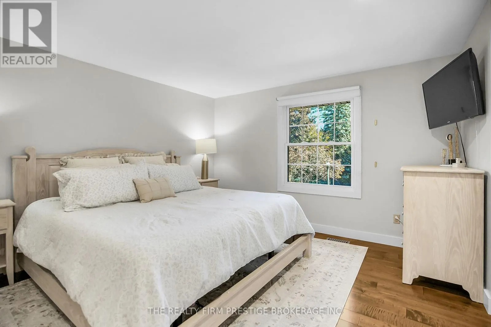 15 ROCKFORD CRESCENT