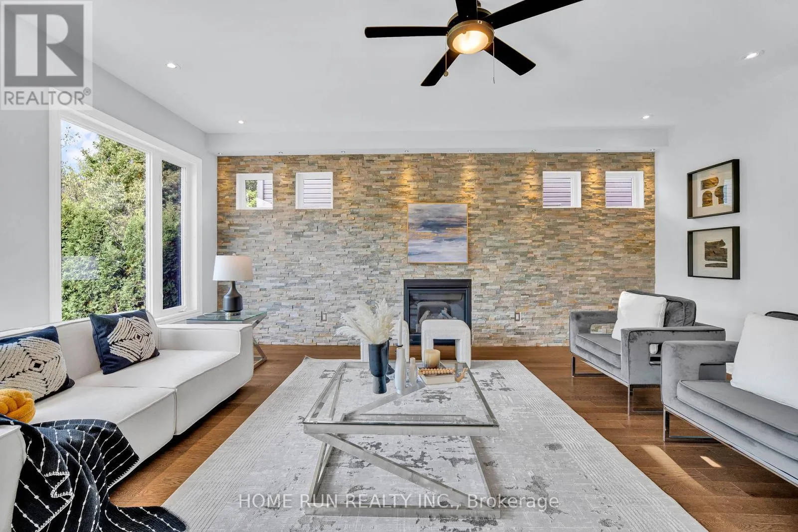 170 ESCARPMENT CRESCENT