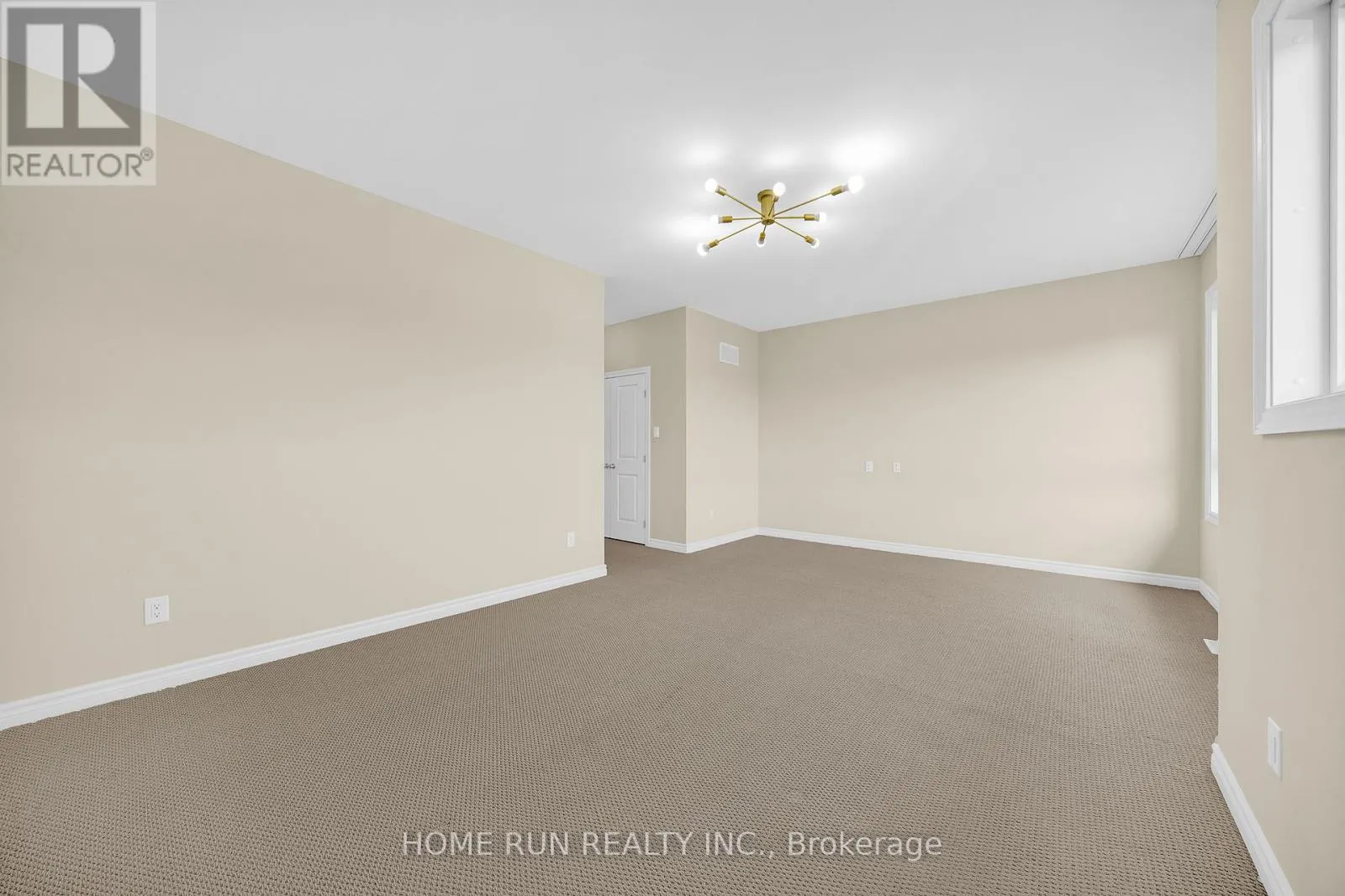 170 ESCARPMENT CRESCENT