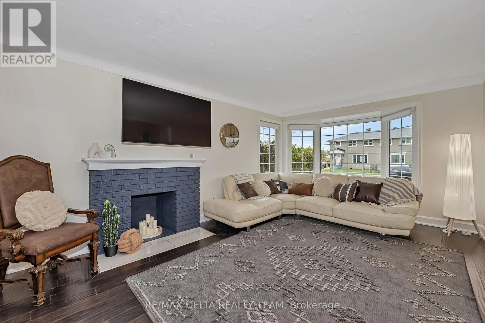 706 SMYTH ROAD