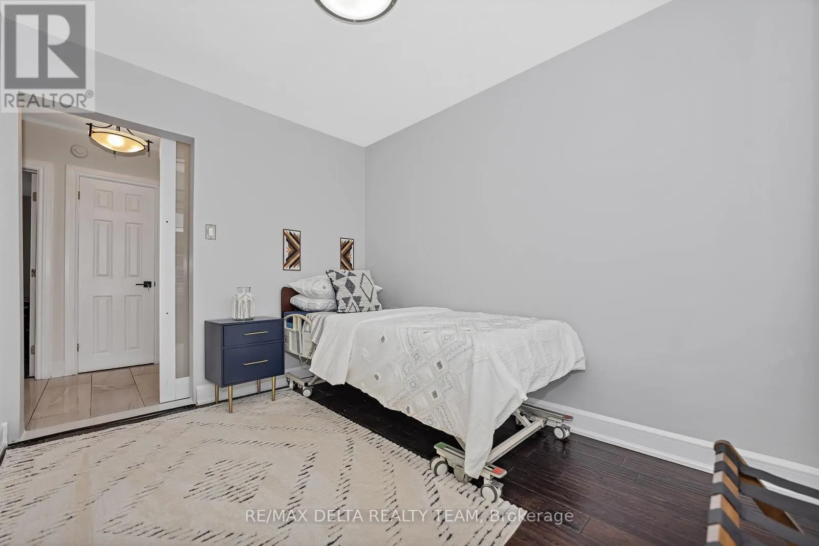 706 SMYTH ROAD