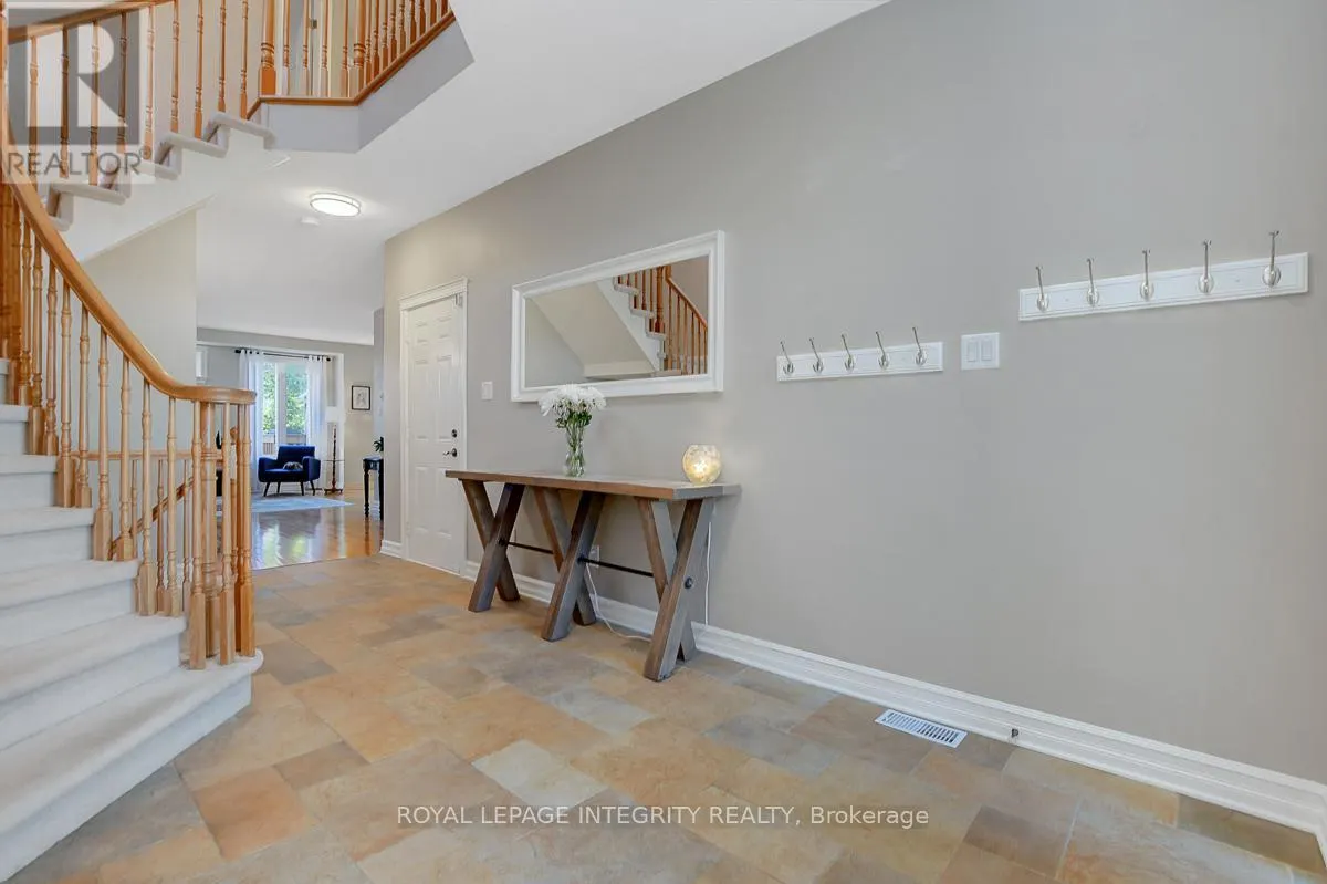 165 SALTSPRING PRIVATE