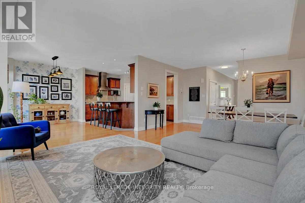 165 SALTSPRING PRIVATE