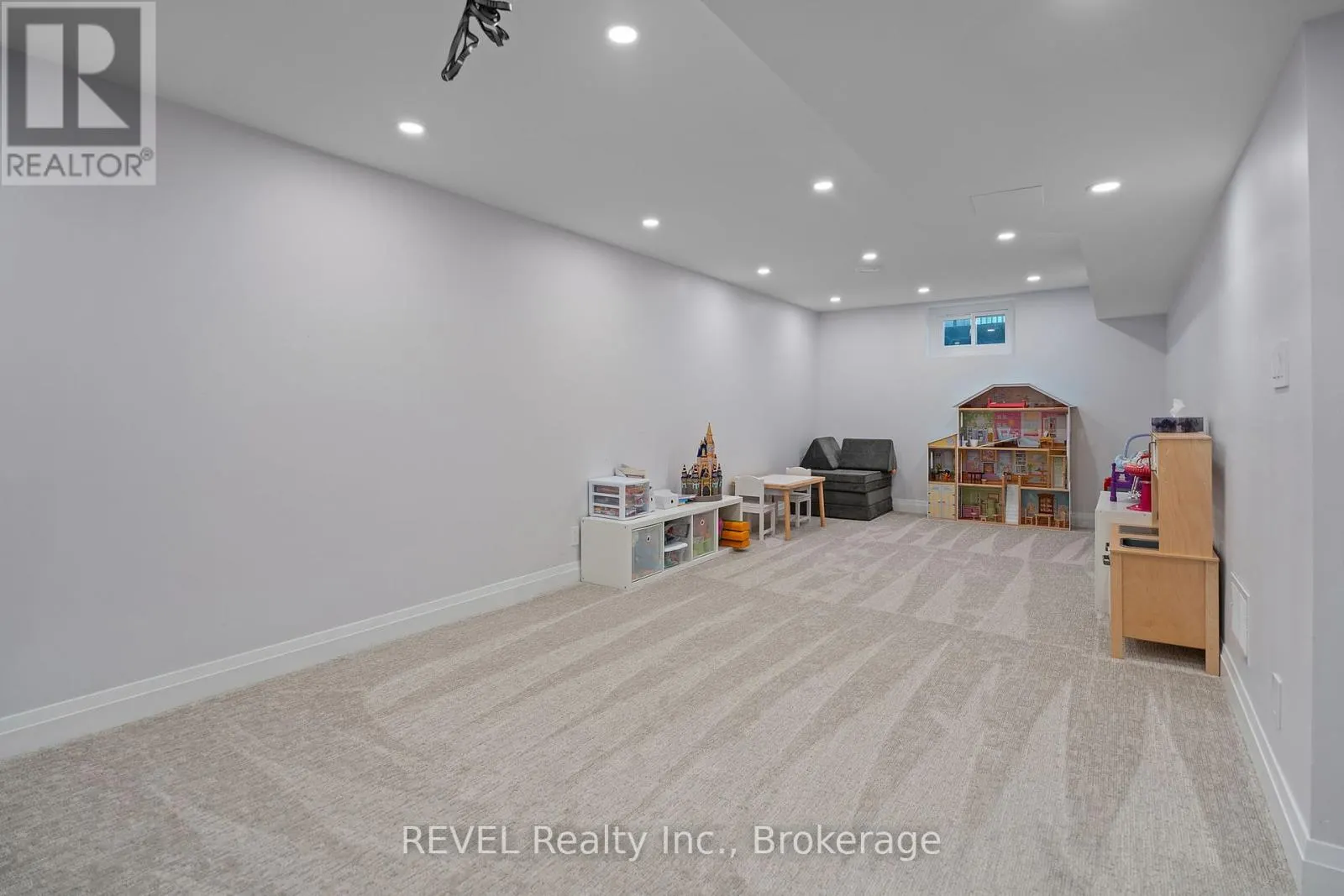 4491 DAWN CRESCENT