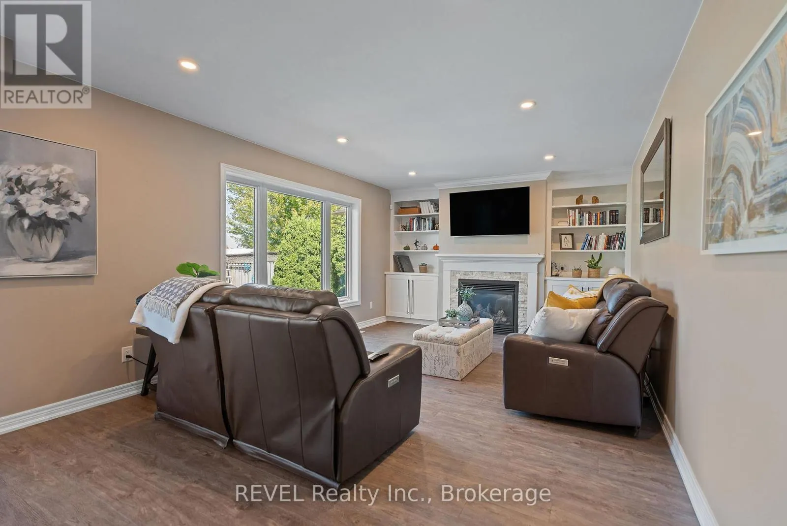 4491 DAWN CRESCENT