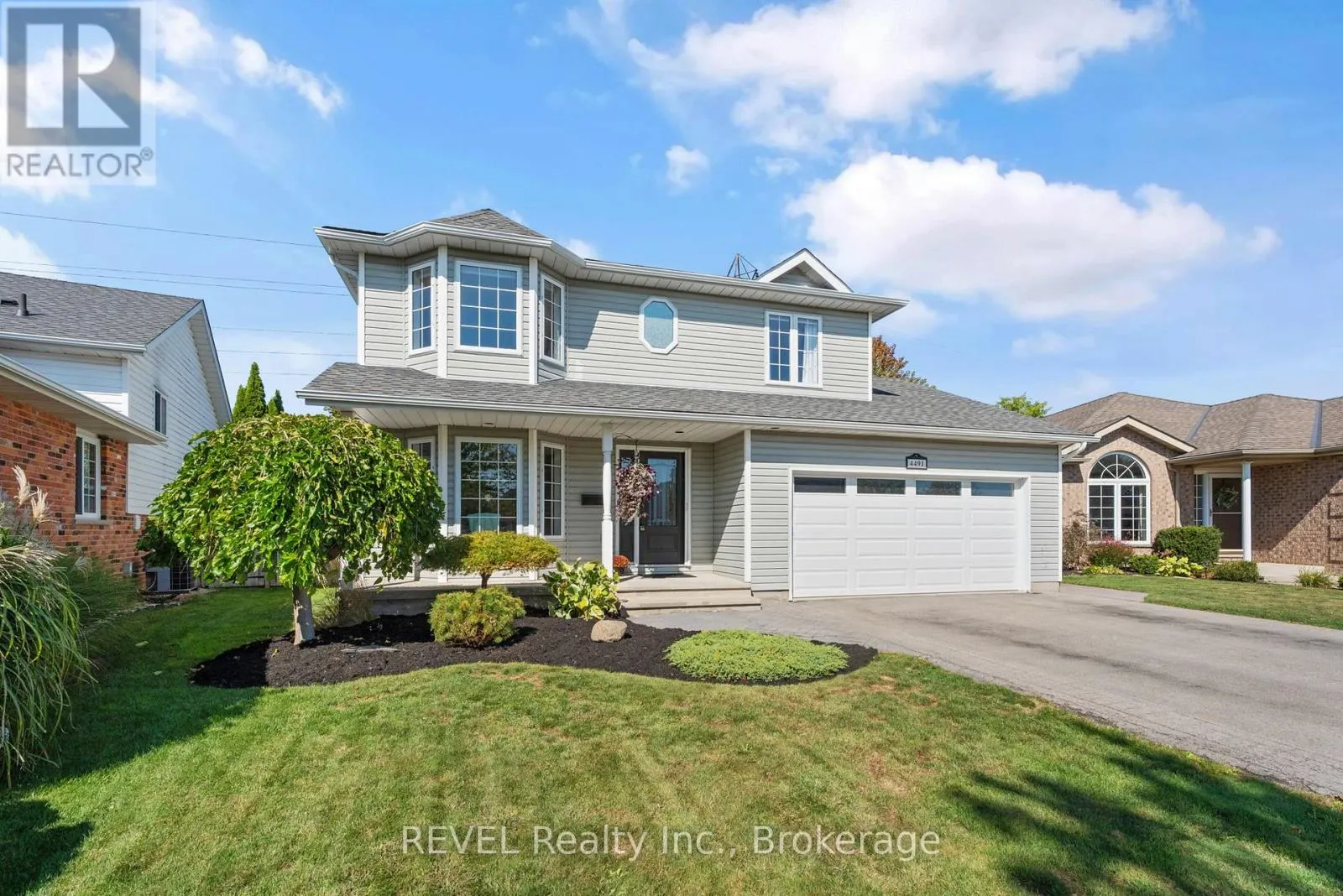 4491 DAWN CRESCENT