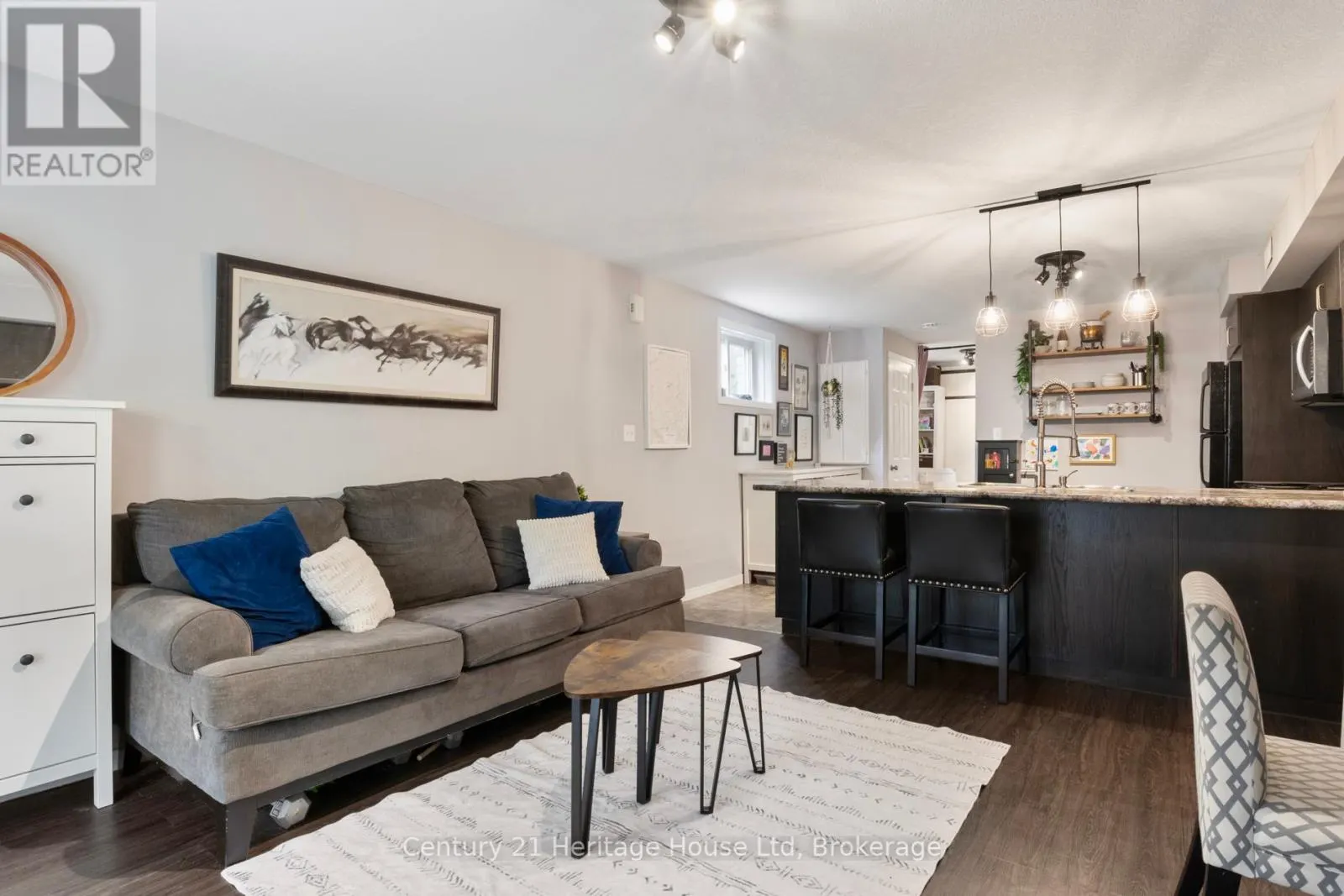 56 - 35 MOUNTFORD DRIVE, #56