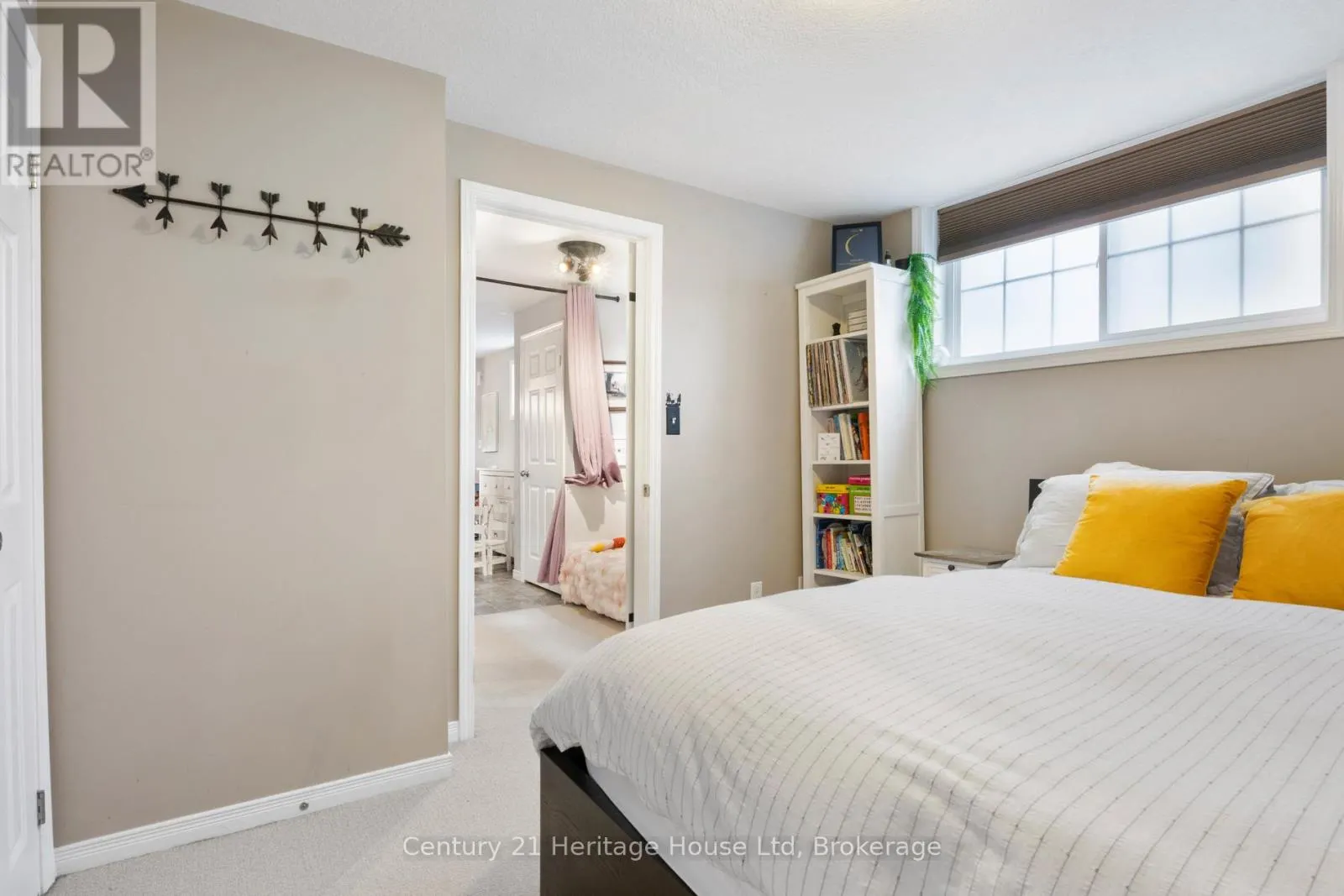 56 - 35 MOUNTFORD DRIVE, #56