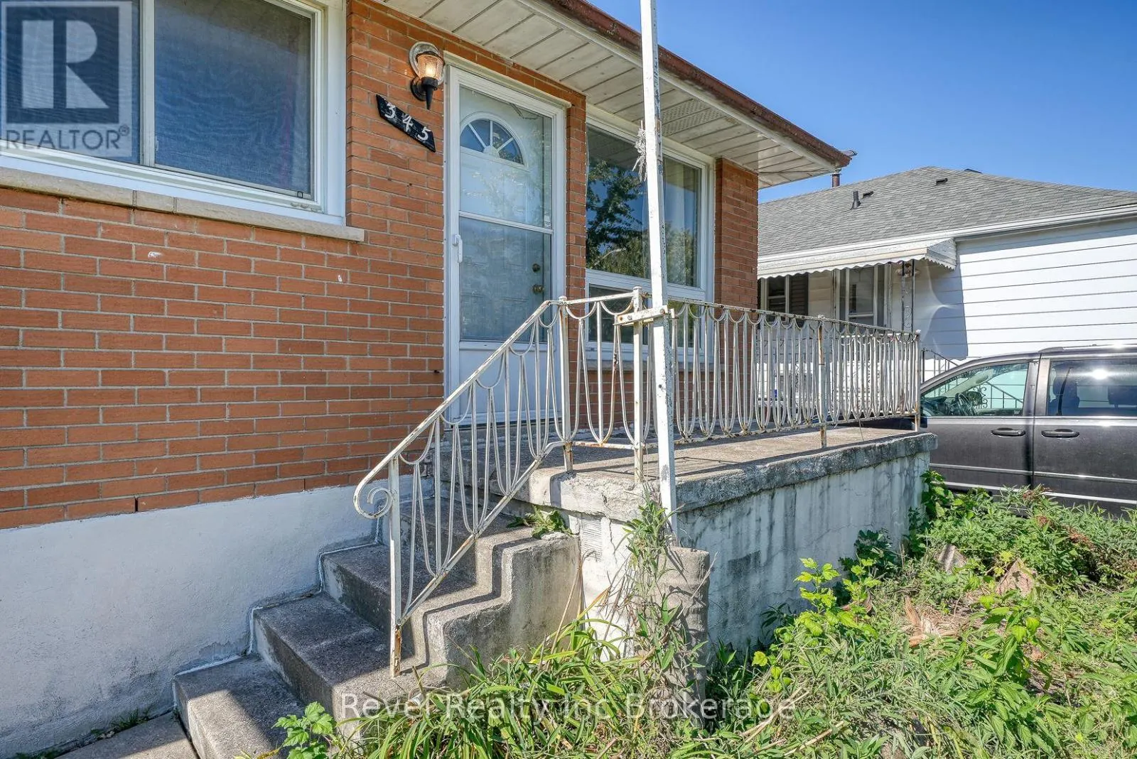 345 VANCOUVER STREET