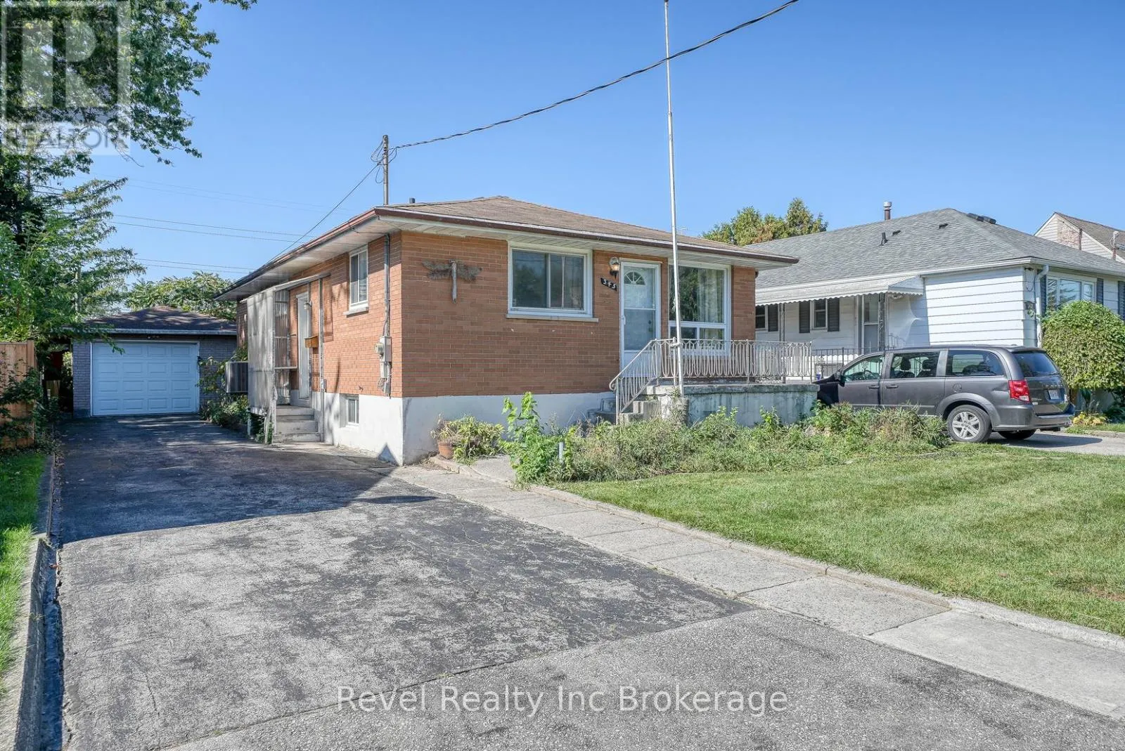 345 VANCOUVER STREET