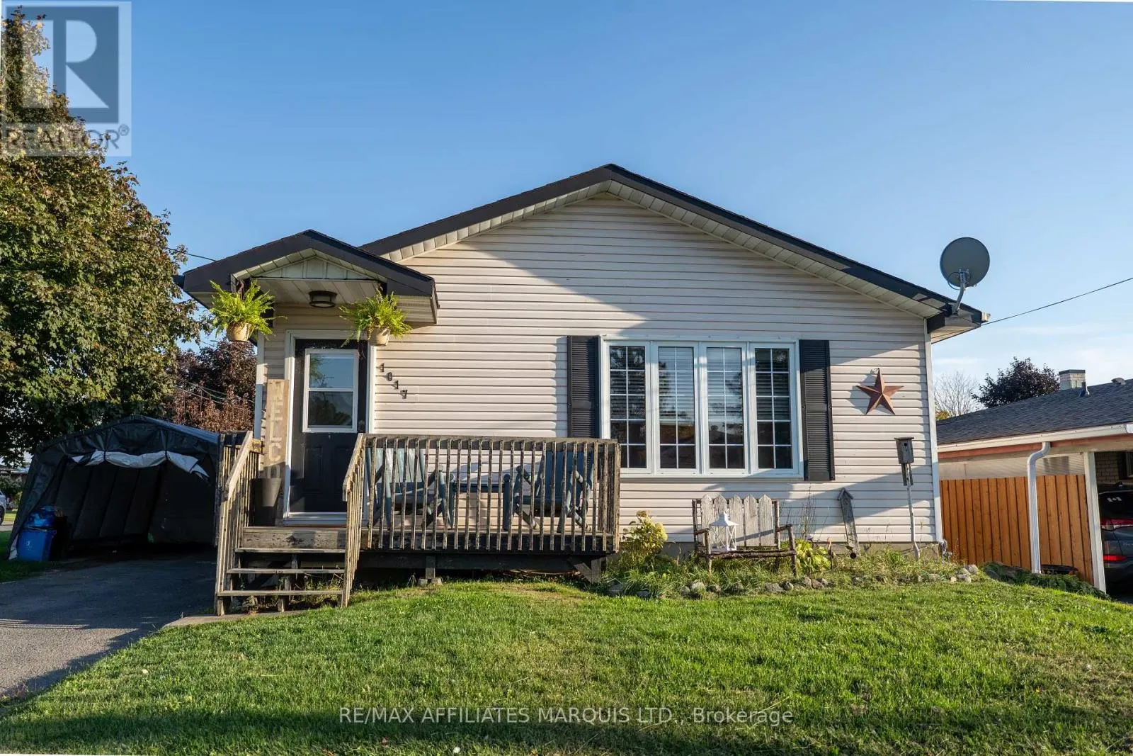 1017 MARLEAU AVENUE