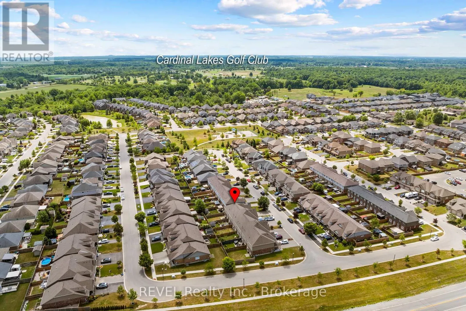 124 ROSELAWN CRESCENT